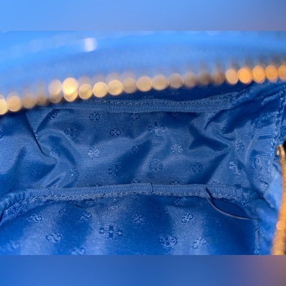 Tory Burch Blue Patent Leather Logo Cosmetic Bag - Picture 8 of 9